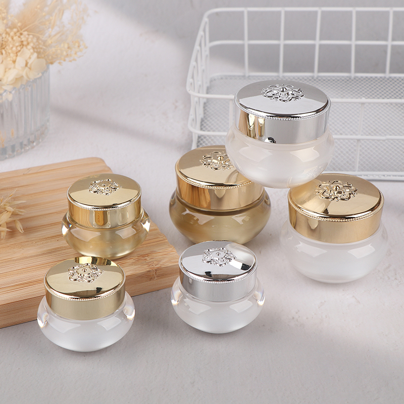 Vasetti Vuoti in Acrilico per  - Luxury Skincare & Spa Photos recensione e prezzo