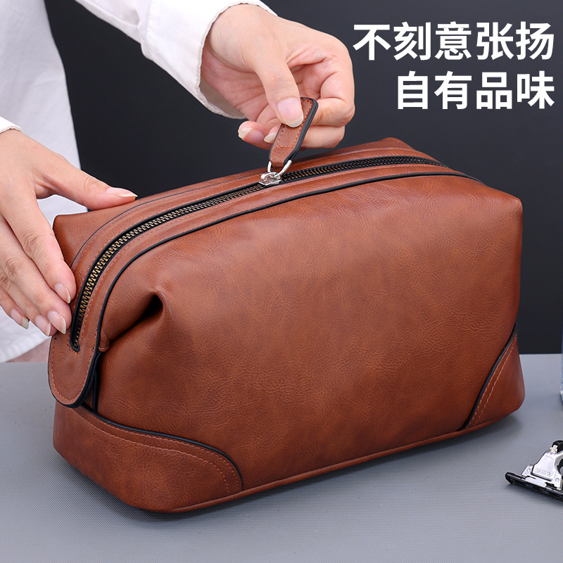 Borsa da Toilette Portatile di - Luxury Skincare Men recensione e prezzo