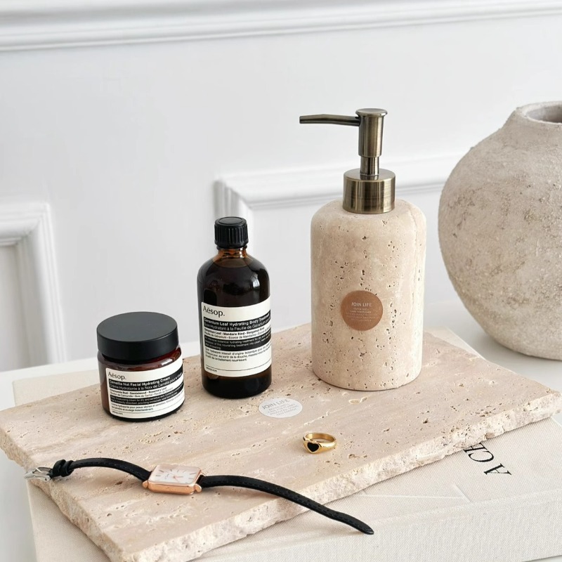 Dispenser per lozione in pietr - Luxury Skincare Bottles recensione e prezzo